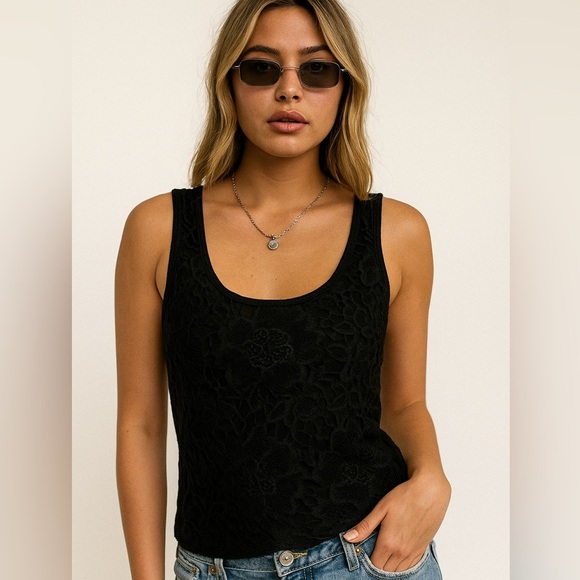 Bohemian Indie Whimsigoth  Dark Floral Lace Tank Top Blouse Small NWT - Picture 6 of 6